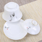 Gaiwan en Porcelaine à Motifs Peint vue sur l'ensemble, théière, soucoupe, couvercle 