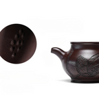 Théière Yixing Marron Artisanal vue sur la filtration 