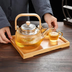 Théière 1L en Verre Borosilicate sur un plateau 