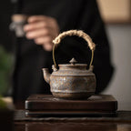Théière Ancienne Style Japonais — 180 ml sur un socle 