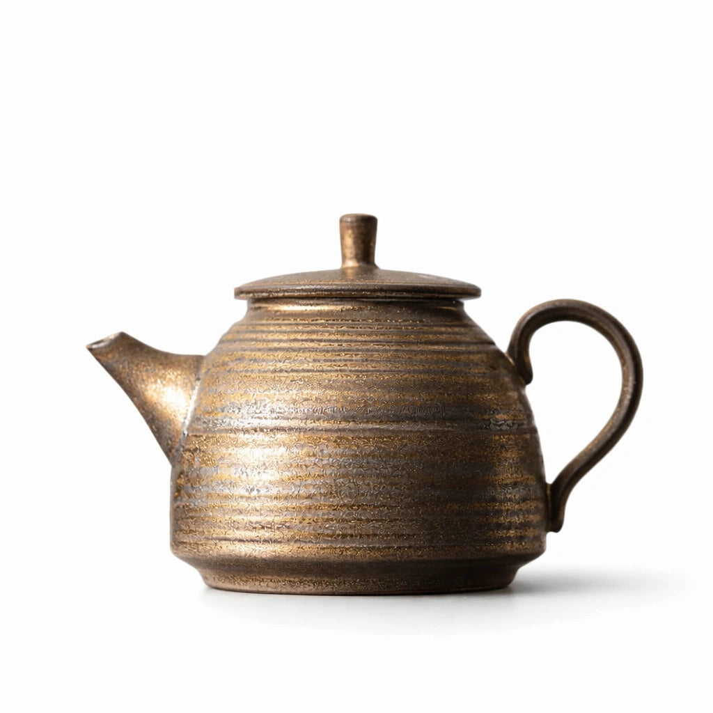 Théière Ancienne en Céramique — 300 ml sur fond blanc 