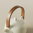 Théière Blanche Japonaise en Porcelaine anse en bois 