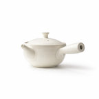 Théière Japonaise Céramique Blanche sur fond blanc 