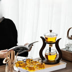 Théière Magnétique avec Tasse sur un plateau 