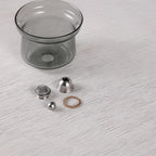 Théière Magnétique en Verre avec Tasse vue sur le filtre 