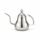 Théière Marocaine avec Infuseur sur fond blanc 