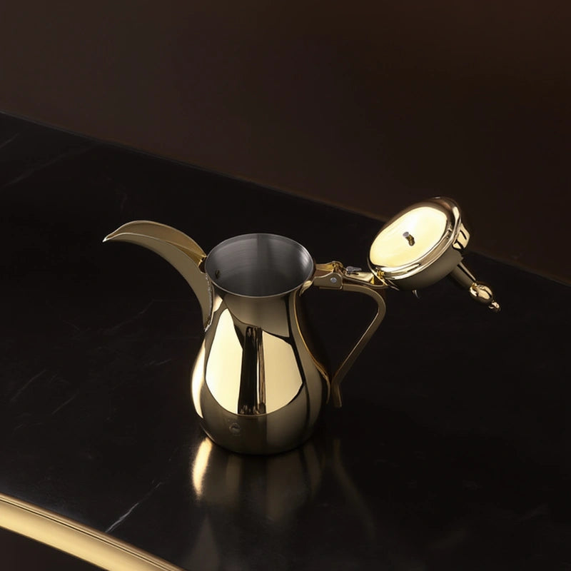 Théière Orientale en Inox Dorée vue sur l'intérieure 