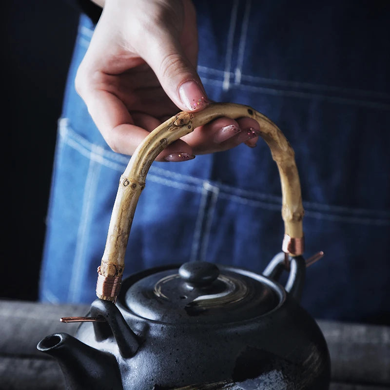 Théière Vintage Japonaise vue sur l'anse