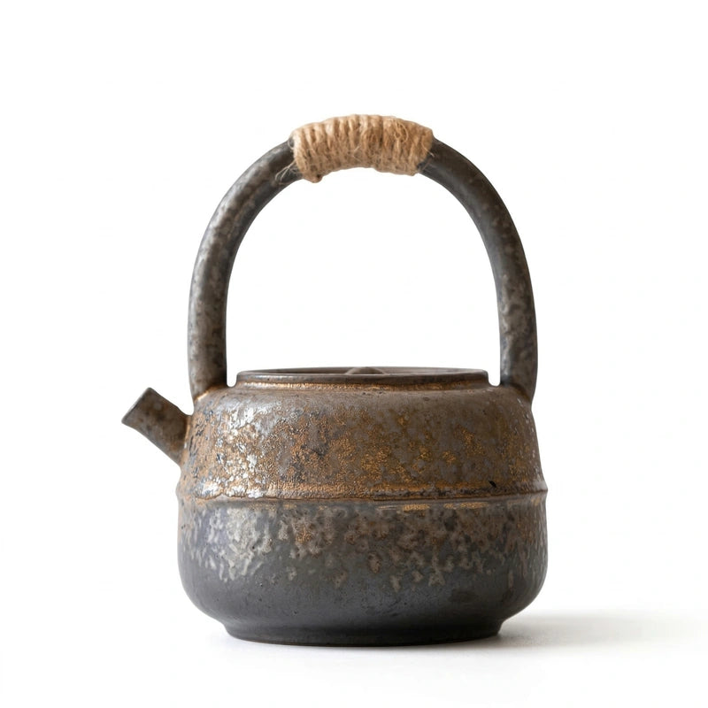 Théière Vintage en Grès sur fond blanc 