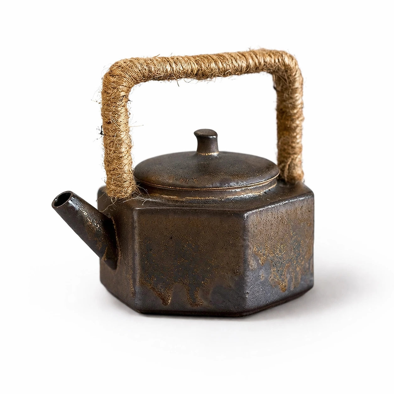 Théière en Grès Ancienne sur fond blanc 