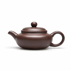 Théière en Terre Cuite de Yixing Marron sur fond blanc 