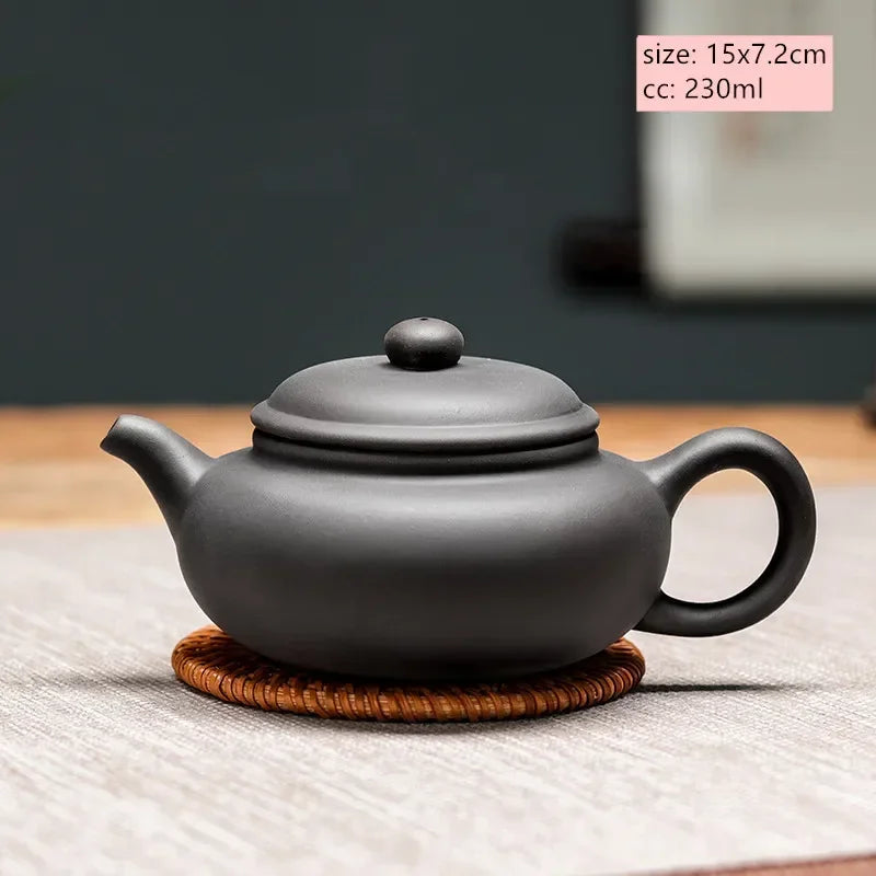 Théière en Terre Cuite de Yixing noir 230ml