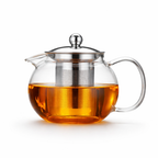 Théière en Verre Ronde sur un fond blanc 