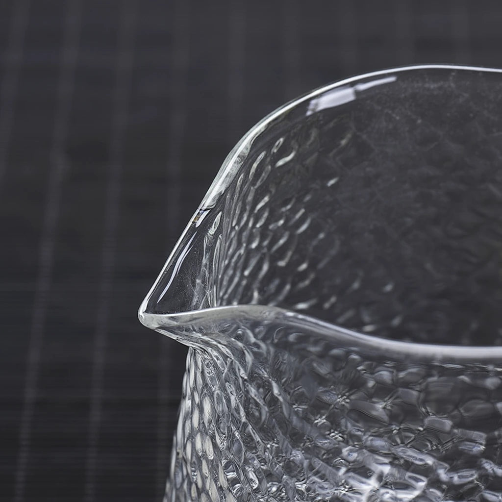 Théière en Verre Texturé vue sur le bec 