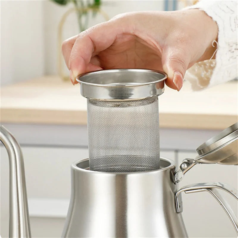 Théière induction en Acier Inoxydable vue sur le filtre 