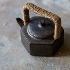 image vue du dessus d'une théière en grès