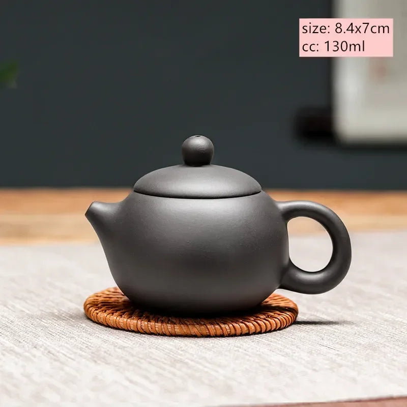 theiere en terre cuite noir ronde 130ml